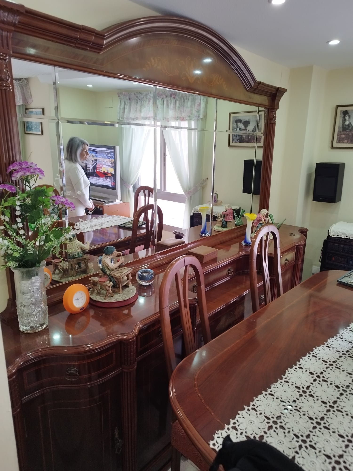 Eliminación de muebles viejos sin complicaciones en Els Hostalets de Pierola